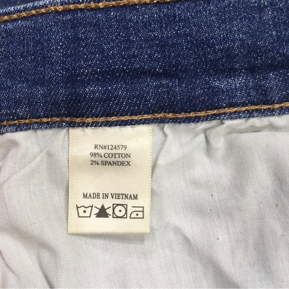 Sneak Peek high rise cuffed distressed women’s jean shorts size large stretch - Picture 10 of 10